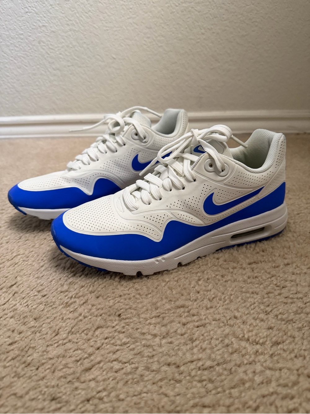 Nike Women’s White and Blue Air Max Running Shoes